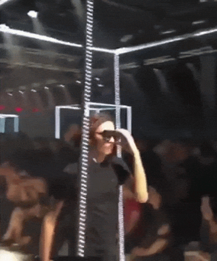 949729597_1046493201508259.gif